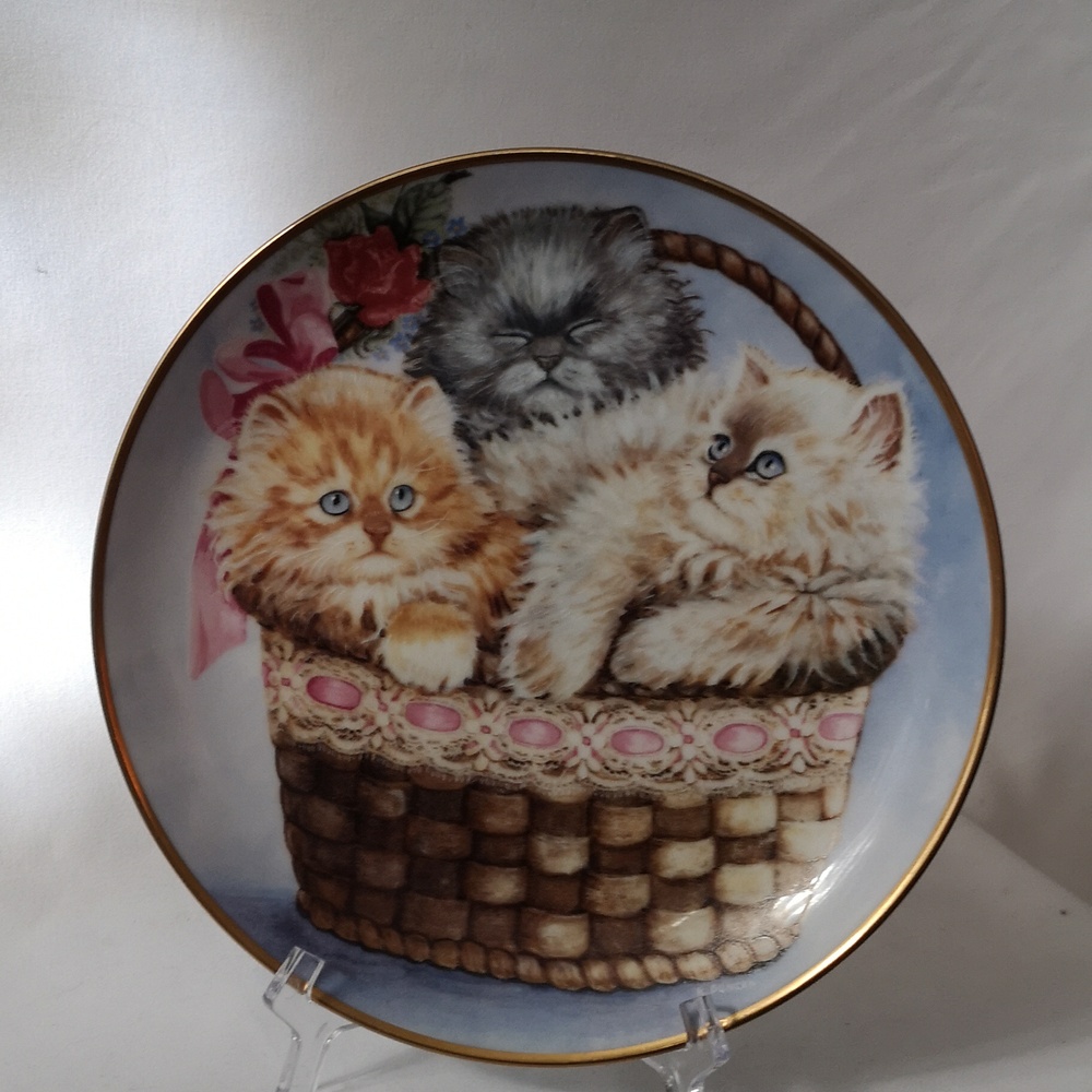 Adorable Franklin Mint Three Little Kittens Display Plate, Artist K Duncan 1991